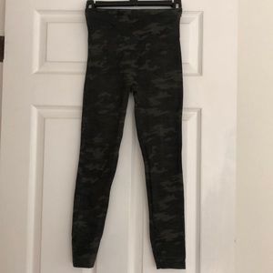 Spanx seamless look at me now leggings